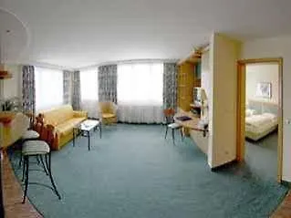 Готель Suite Hotel Leipzig Лейпциг