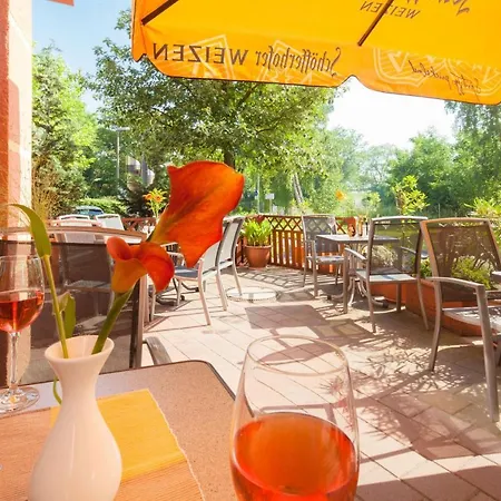 Готель Suite Hotel Leipzig Лейпциг